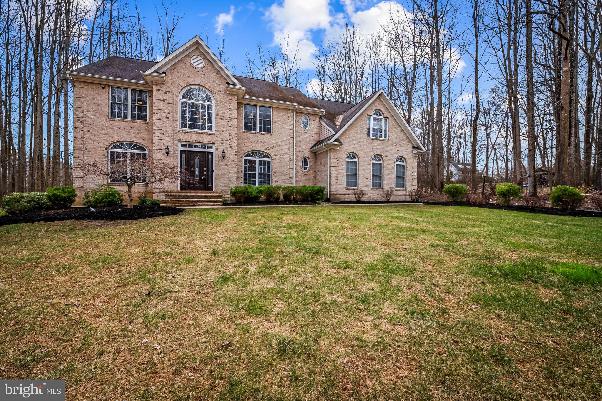 9 Durkee Farm Road Reisterstown, MD 21136 - Photo 4 of 74 Wonderful front yard