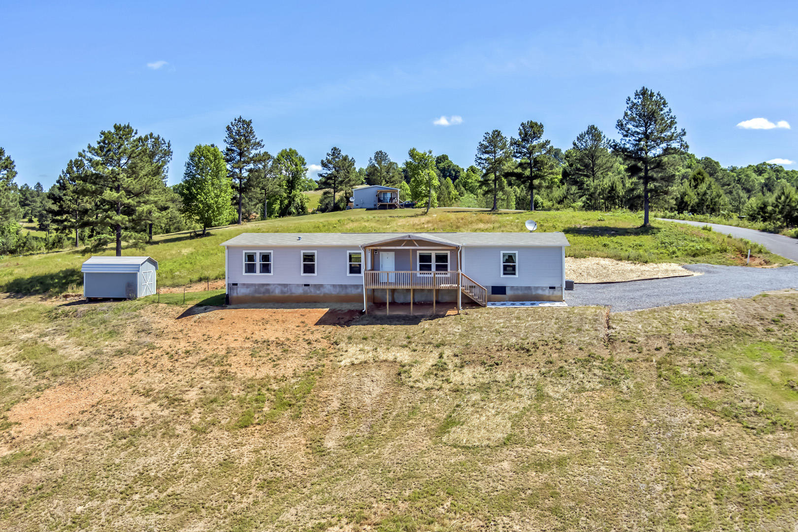 501 North N Ridge Decatur, TN 37322 - Photo 1 of 39 40_NRidgeLineRoad_501_FrontBirdseye