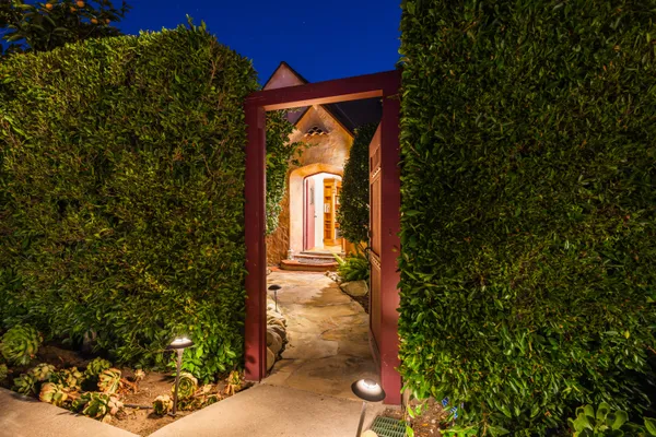 $7,250 | 2904 Verde Vista Drive, Santa Barbara, CA 93105