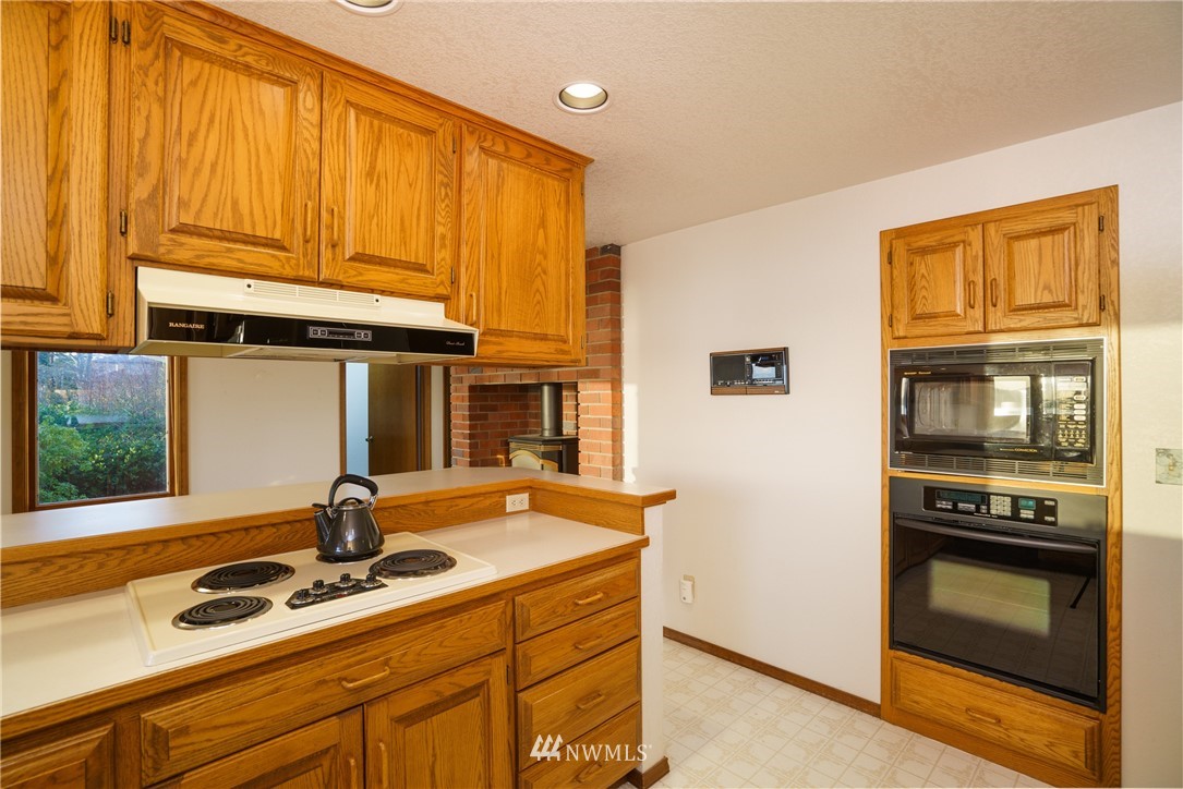 16154 Snee Oosh Road La Conner, WA 98257 - Photo 11 of 40