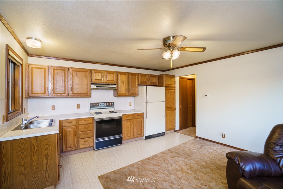 16154 Snee Oosh Road La Conner, WA 98257 - Photo 33 of 40