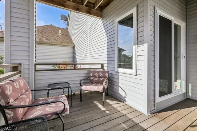 a view of a yard in front of a house