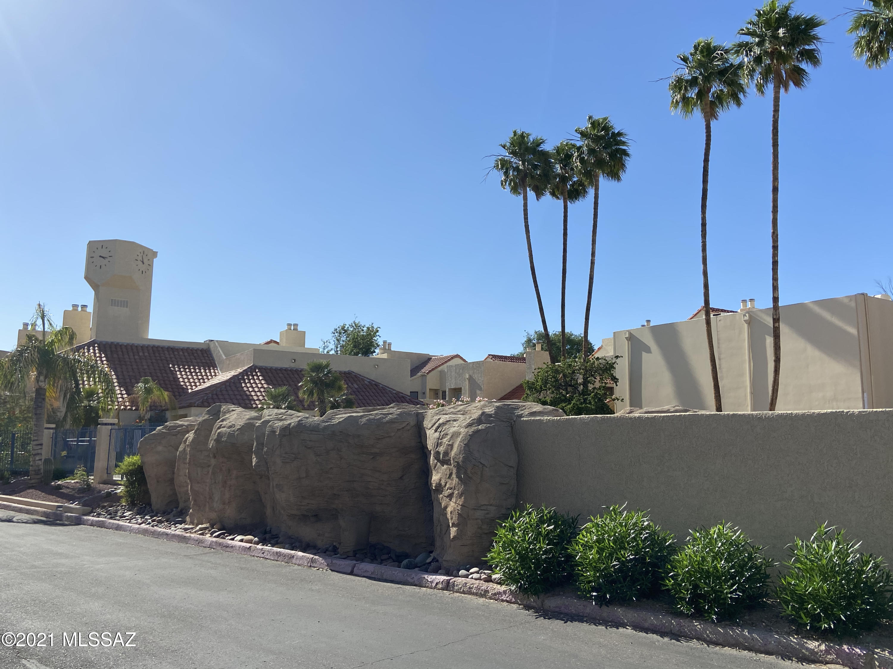 1200 East River Road, Unit I116 Tucson, AZ 85718 - Photo 19 of 22