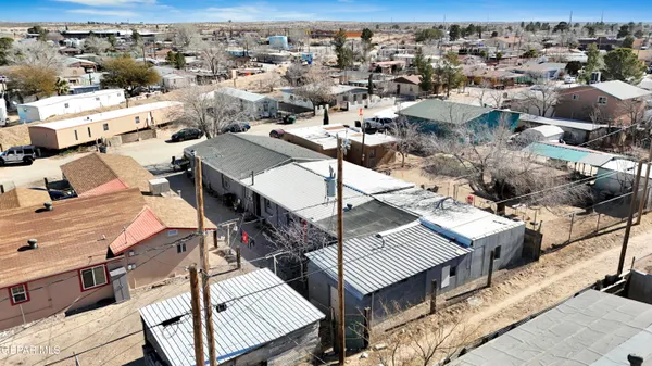 a picture of city view