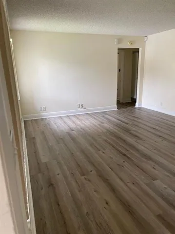 $2,100 | 527 Shady Pine Way, Unit A2, Greenacres, FL 33415