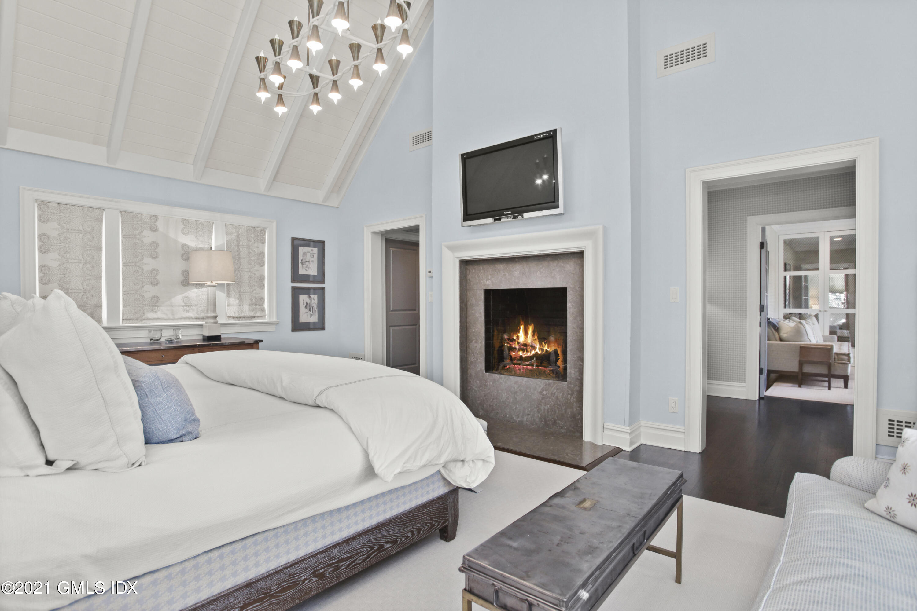 288 Riverside Avenue Riverside, CT 06878 - Photo 19 of 33 a living room with furniture and a fireplace