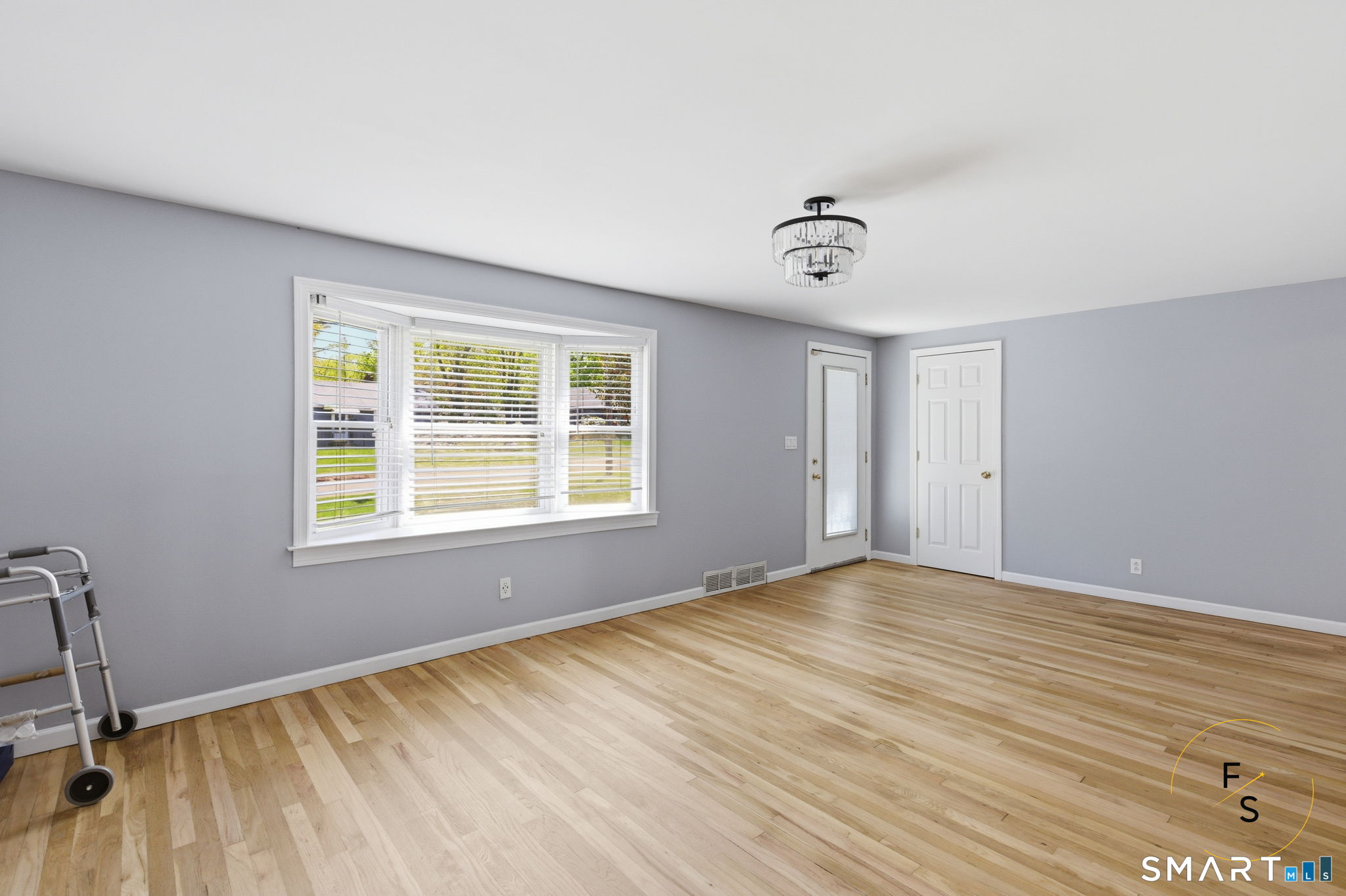 57 Concord Circle Wethersfield, CT 06109 - Photo 2 of 37