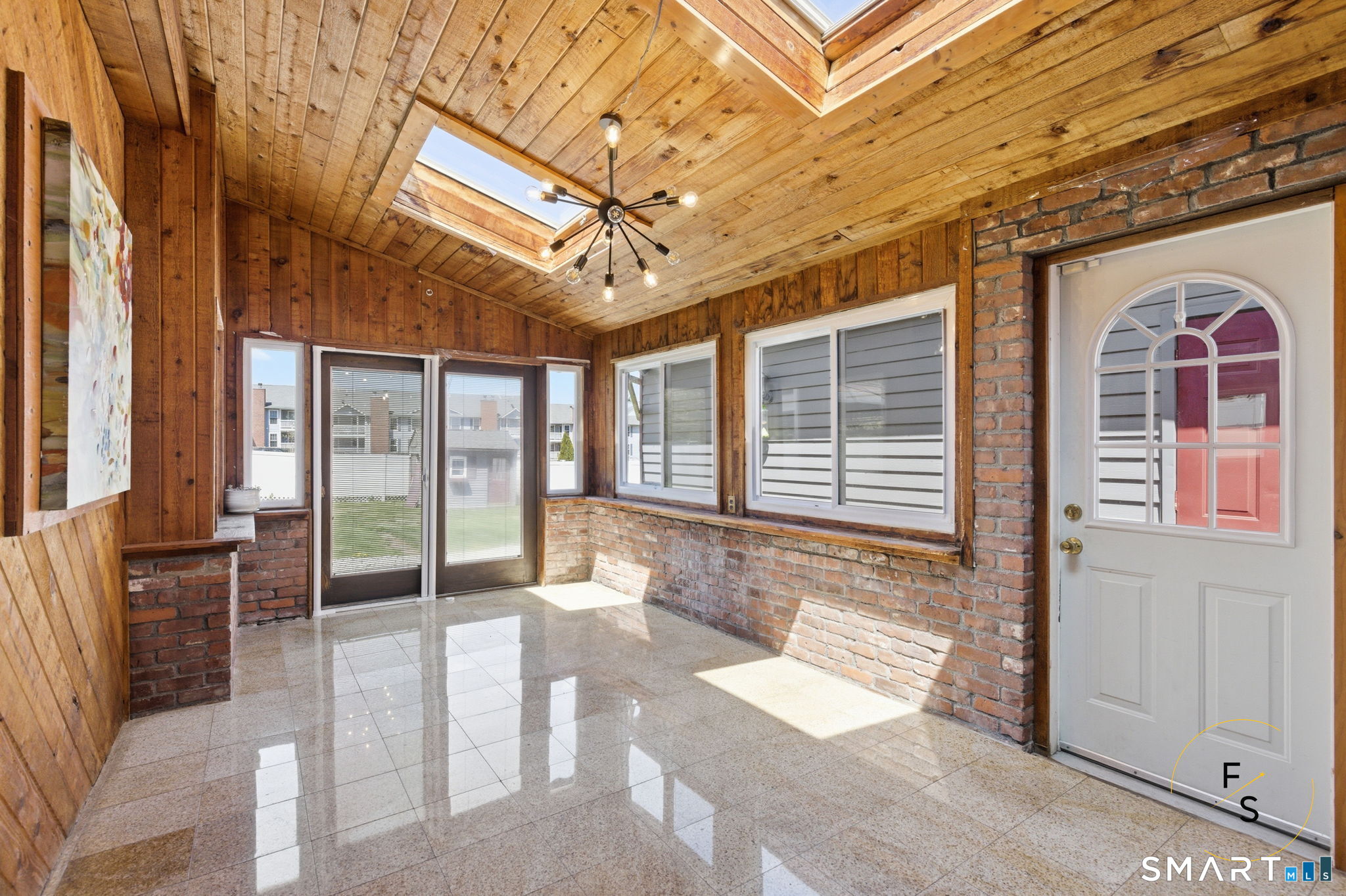 57 Concord Circle Wethersfield, CT 06109 - Photo 22 of 37 a very nice looking room with a large window