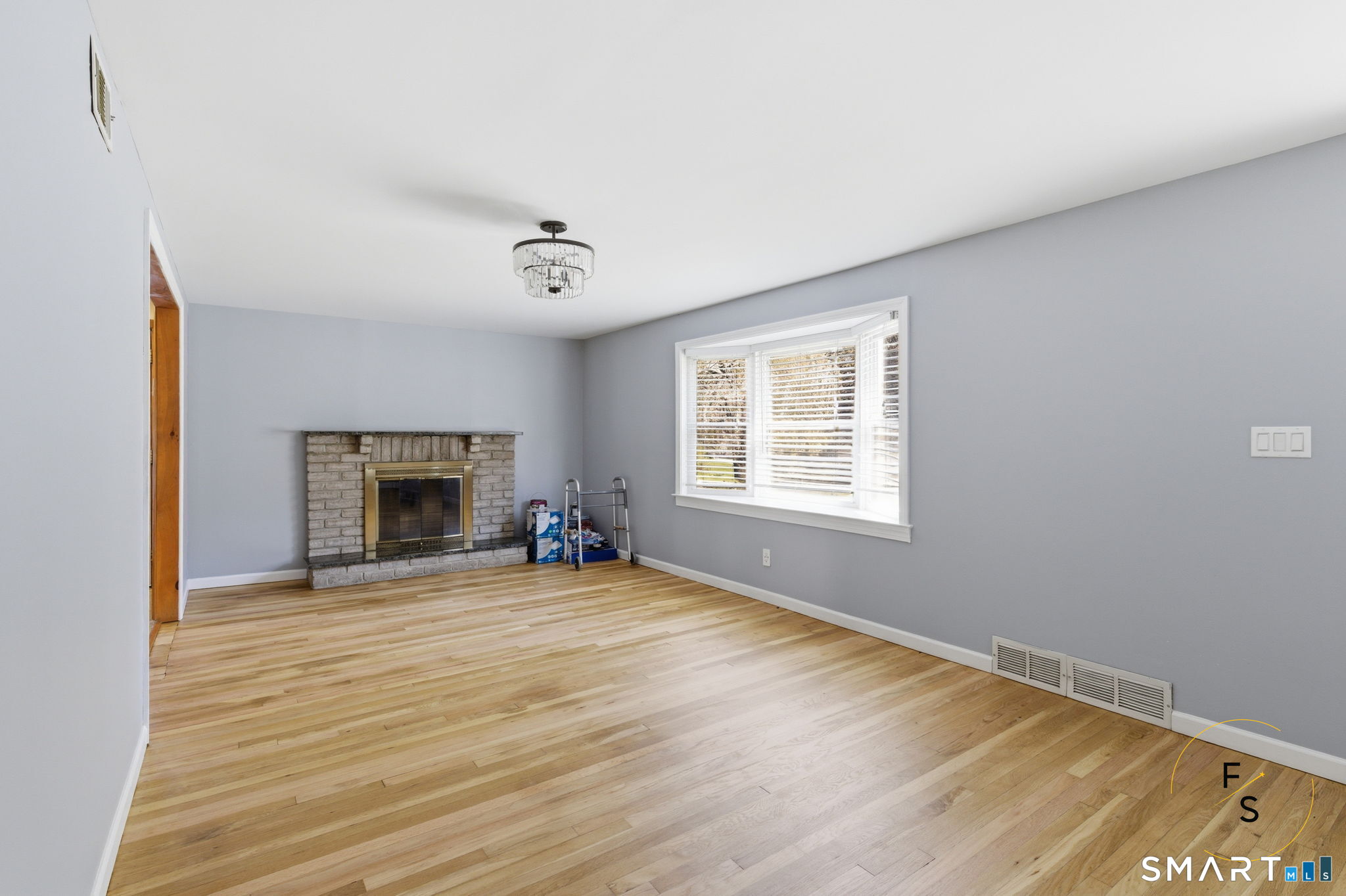 57 Concord Circle Wethersfield, CT 06109 - Photo 4 of 37