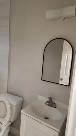 $1,000 | 1104 State Street, Unit C, West Palm Beach, FL 33407