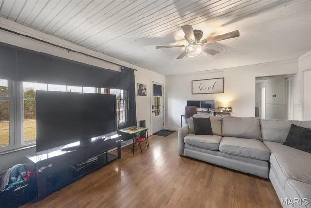 $295,000 | 18374 Highway 185, Potosi, MO 63664