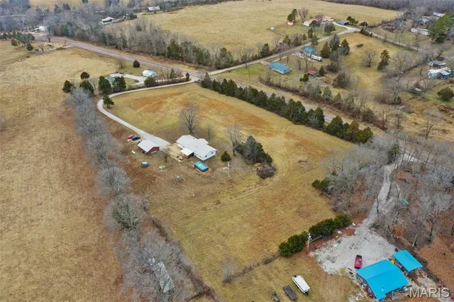 $295,000 | 18374 Highway 185, Potosi, MO 63664