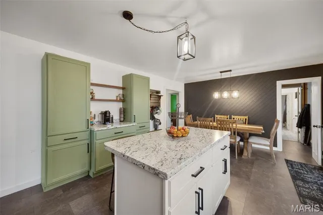 $295,000 | 18374 Highway 185, Potosi, MO 63664