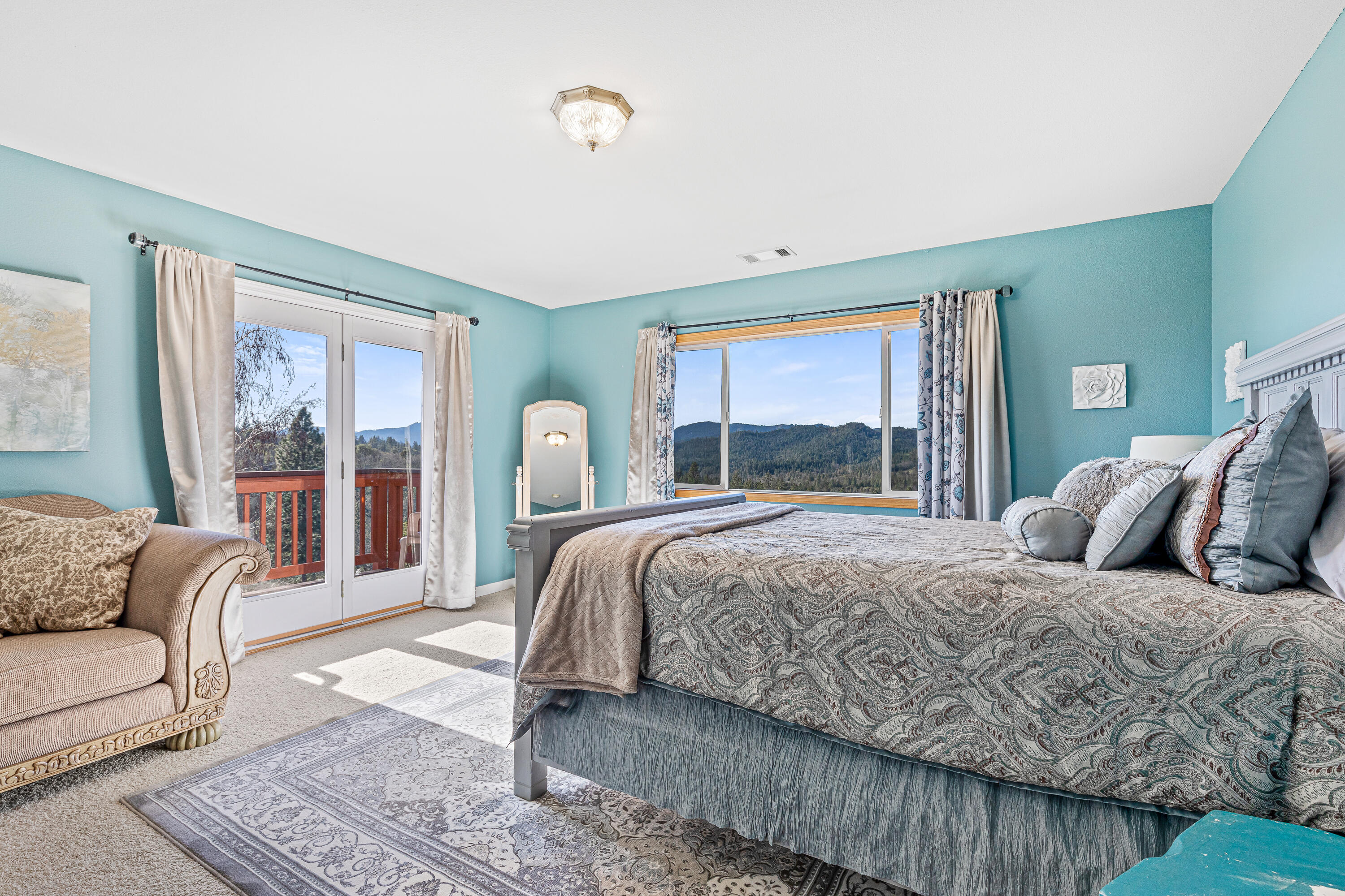 1427 Three Pines Road Grants Pass, OR 97526 - Photo 36 of 73 9R9A0163