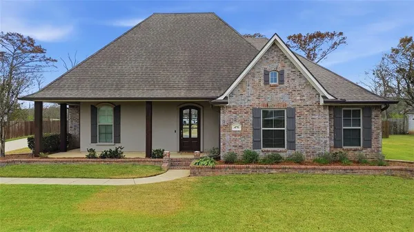$570,000 | 470 Long Acre Drive, Bossier City, LA 71111