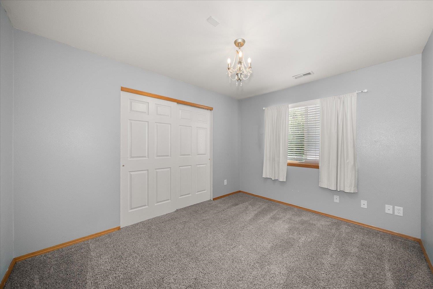 10002 West Richland Road Cheney, WA 99004 - Photo 14 of 30