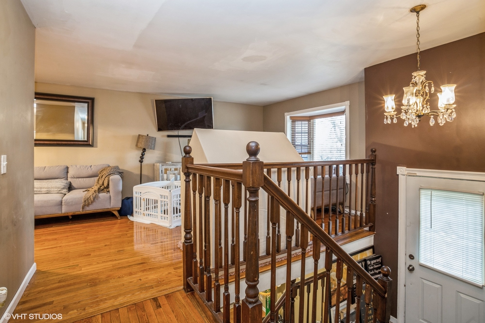 511 East Schaumburg Road Streamwood, IL 60107 - Photo 3 of 16