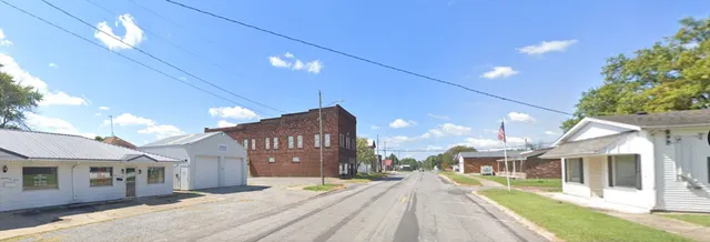 $29,900 | 1701 Locust Street, Eldorado, IL 62930