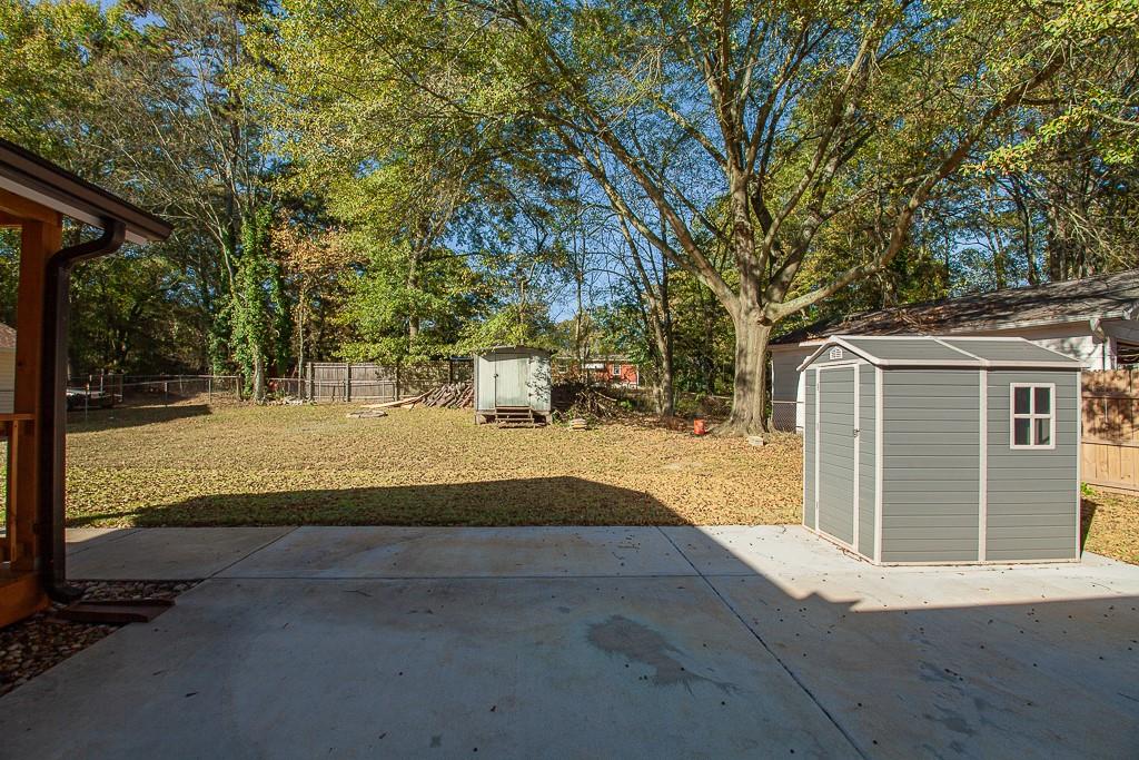13 Shadow Lane Cartersville, GA 30120 - Photo 11 of 36 a view of back yard of the house
