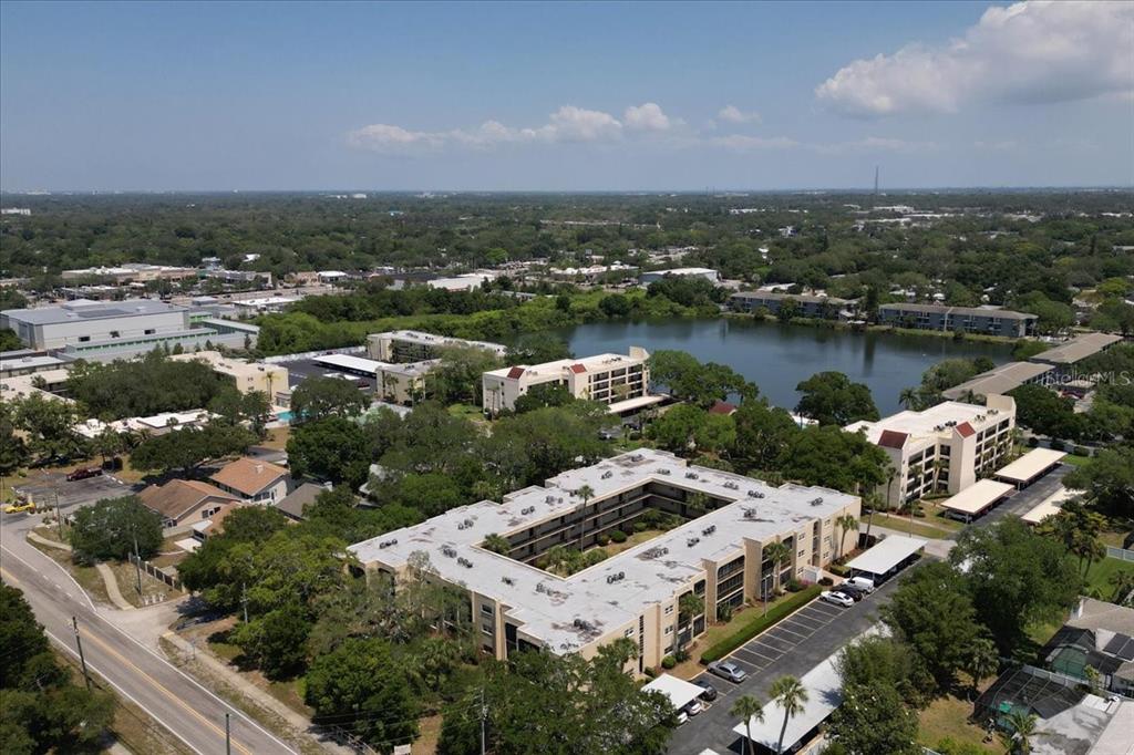 11485 Oakhurst Road, Unit 200321 Largo, FL 33774 - Photo 19 of 28 a view of a lake in middle of a city