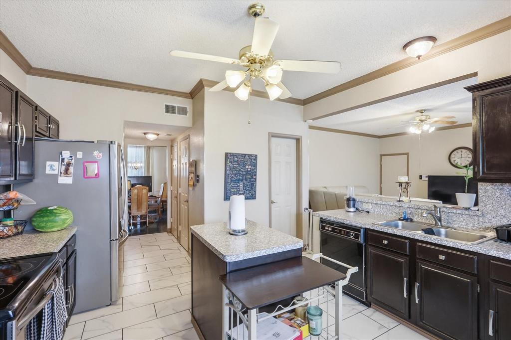 2315 Rockhill Road McKinney, TX 75072 - Photo 10 of 40 Gallery Image 10