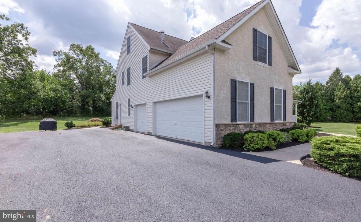 530 Church Road Norristown, PA 19403 - Photo 3 of 43