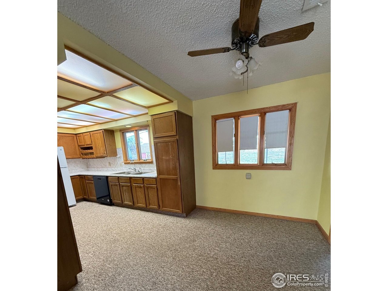 209 Springdale Road Sterling, CO 80751 - Photo 8 of 12 Dining Area View 2