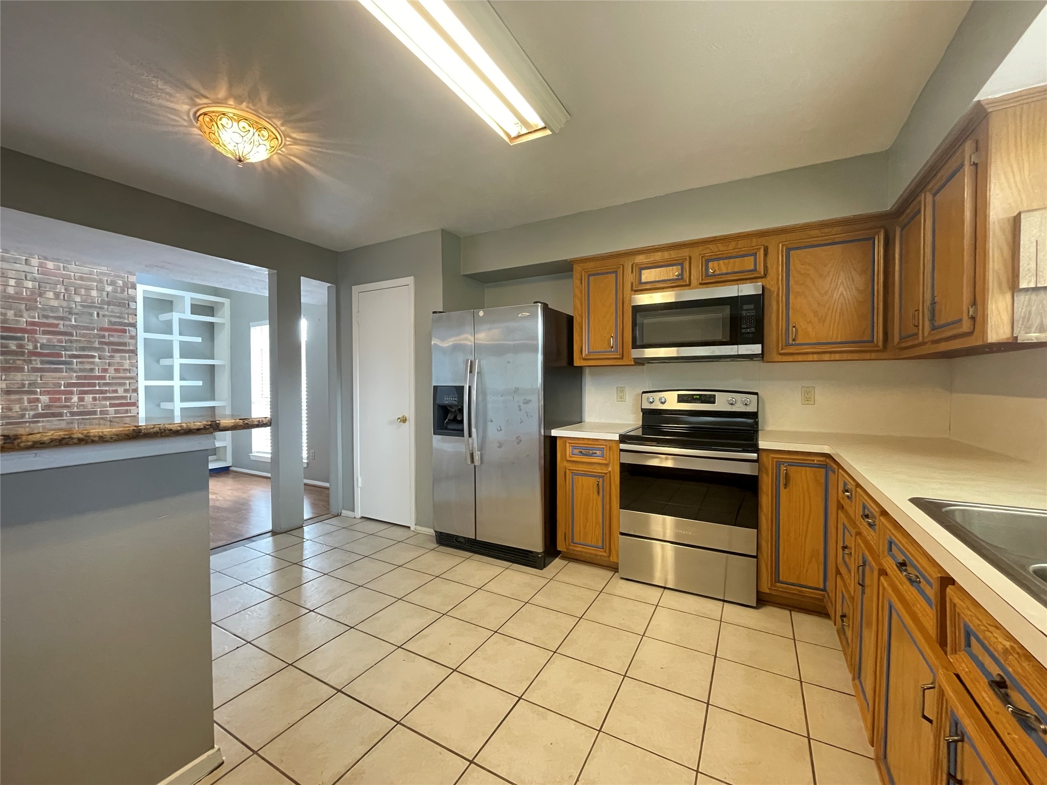 5006 Temple Bell Drive Spring, TX 77388 - Photo 10 of 27 There is lots of storage and counter space in the Kitchen
