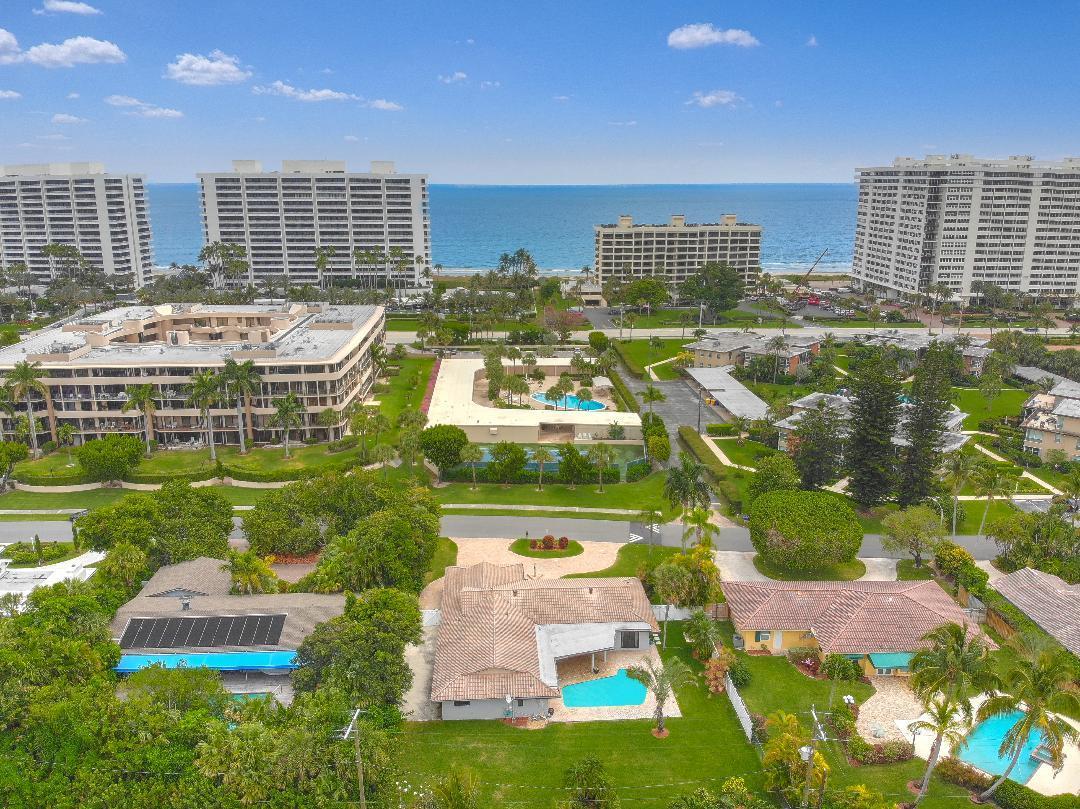 1501 Banyan Road Boca Raton, FL 33432 - Photo 2 of 26 pool photo of 1501 banyan