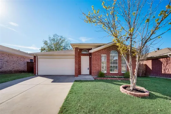 $2,050 | 6002 Cohoke Drive, Arlington, TX 76018
