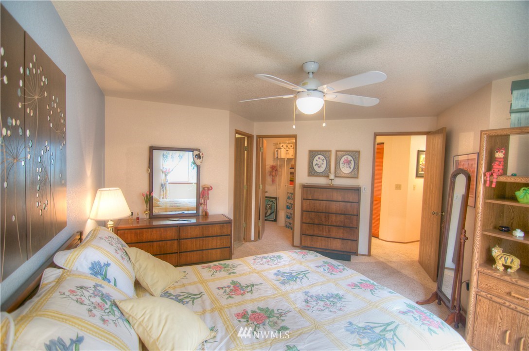 1602 Diamond Road Southeast Lacey, WA 98503 - Photo 12 of 24 Gallery Image 12