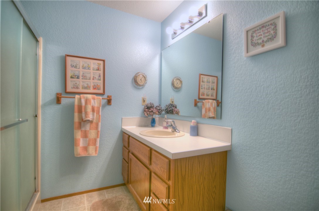 1602 Diamond Road Southeast Lacey, WA 98503 - Photo 15 of 24 Gallery Image 15