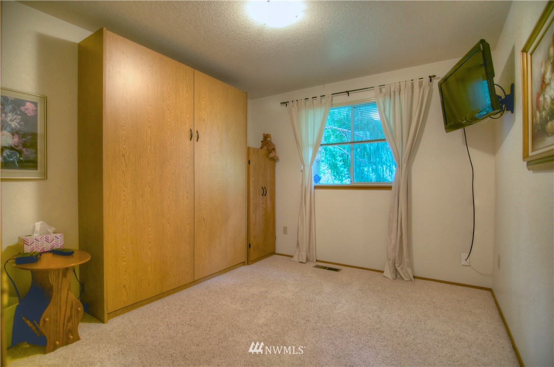 1602 Diamond Road Southeast Lacey, WA 98503 - Photo 16 of 24 Gallery Image 16