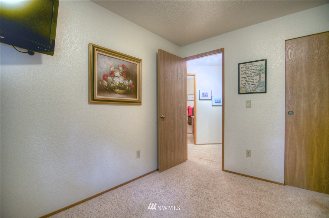 1602 Diamond Road Southeast Lacey, WA 98503 - Photo 17 of 24 Gallery Image 17
