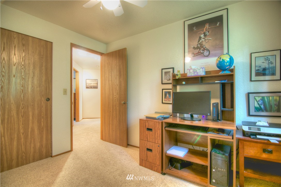1602 Diamond Road Southeast Lacey, WA 98503 - Photo 19 of 24 Gallery Image 19
