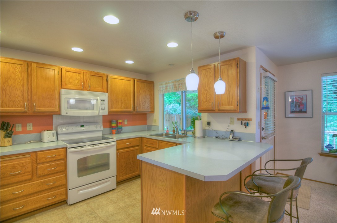 1602 Diamond Road Southeast Lacey, WA 98503 - Photo 8 of 24 Gallery Image 8