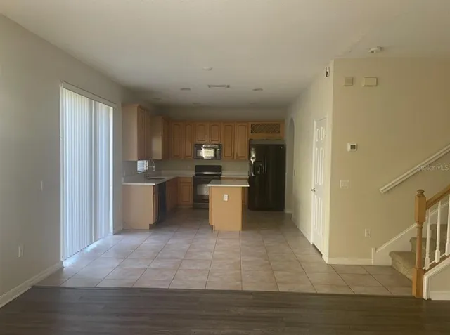 $2,495 | 9003 Grand Bayou Court, Tampa, FL 33635