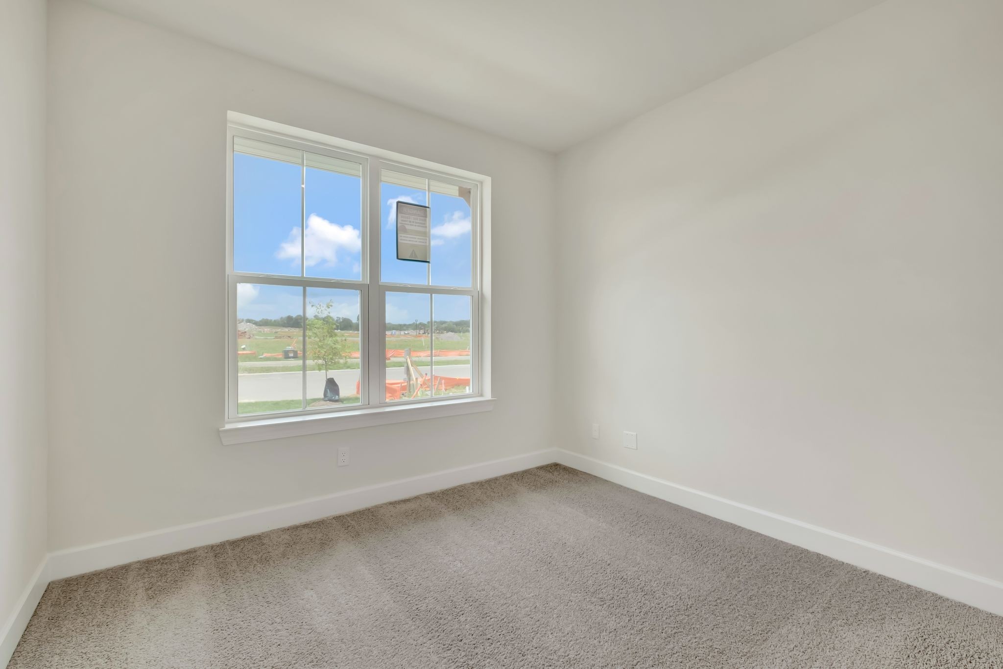 1109 Codah Drive Mount Juliet, TN 37122 - Photo 16 of 19 an empty room with a window