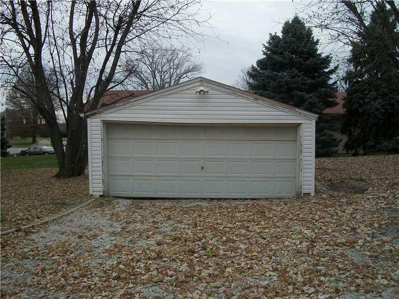 3621 Bluff Road Indianapolis, IN 46217 - Photo 3 of 12 Gallery Image 3