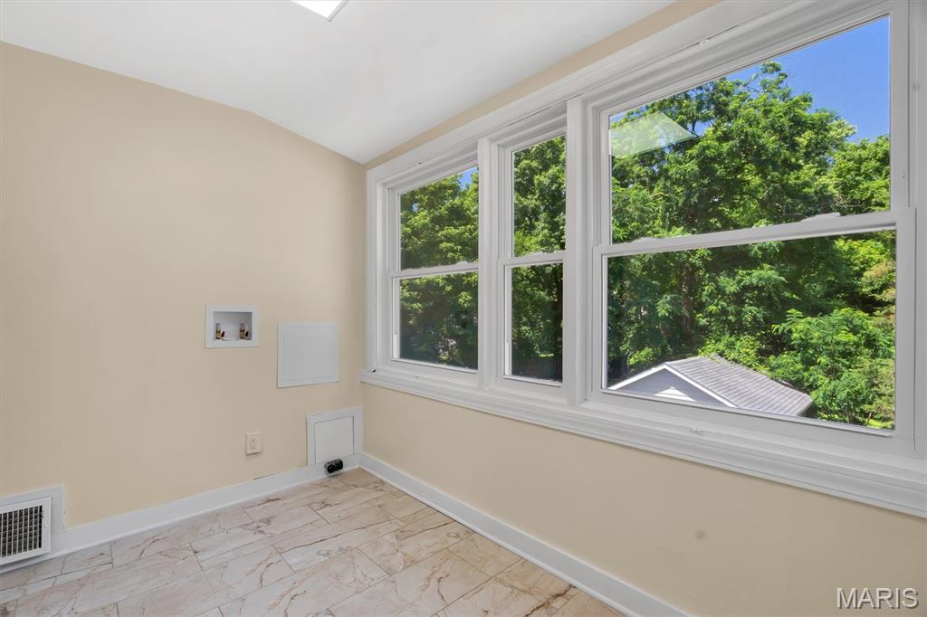 53 South Laclede Station Road St. Louis, MO 63119 - Photo 24 of 39