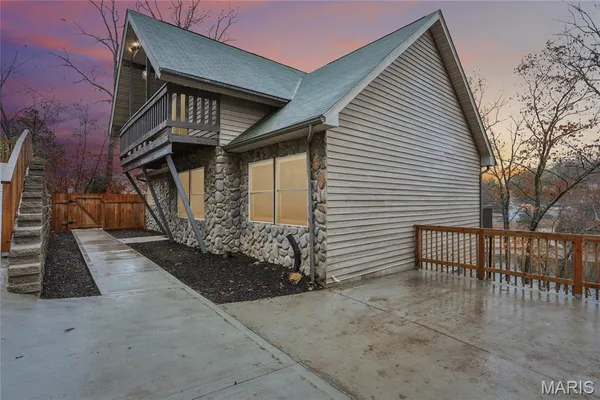 $699,000 | 1357 Lake Sherwood Drive, Marthasville, MO 63357
