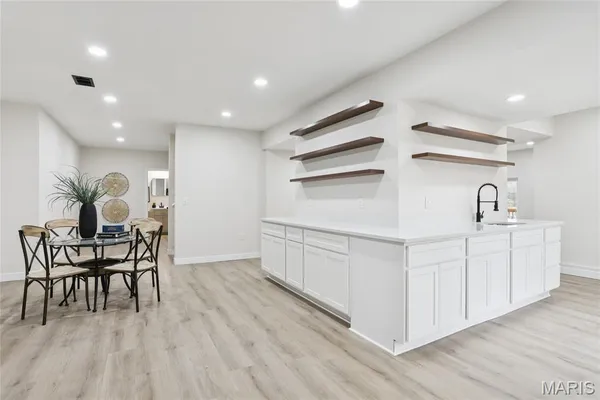 $699,000 | 1357 Lake Sherwood Drive, Marthasville, MO 63357