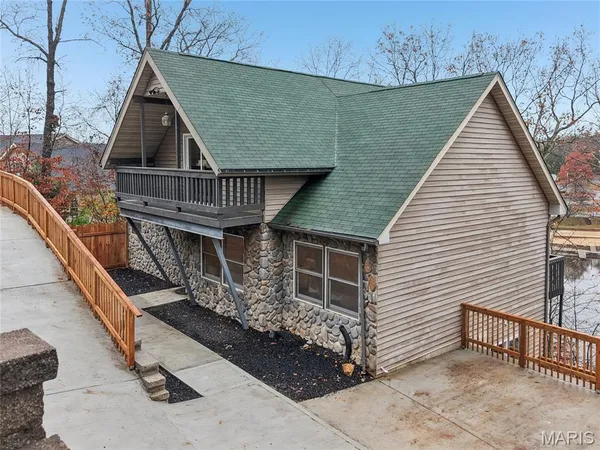 $699,000 | 1357 Lake Sherwood Drive, Marthasville, MO 63357