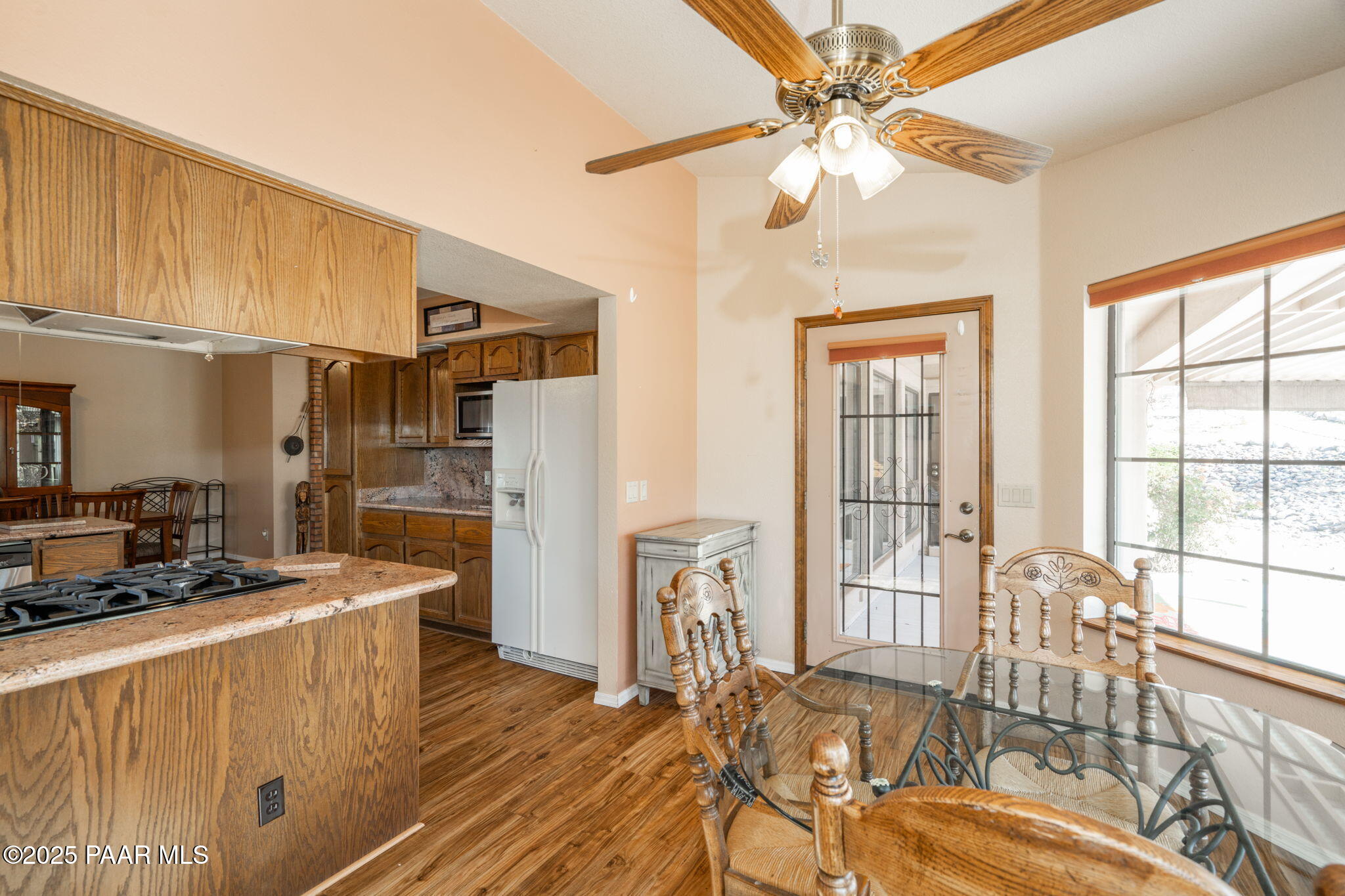 11992 Rawhide Ridge Dewey, AZ 86327 - Photo 12 of 46 Breakfast Nook