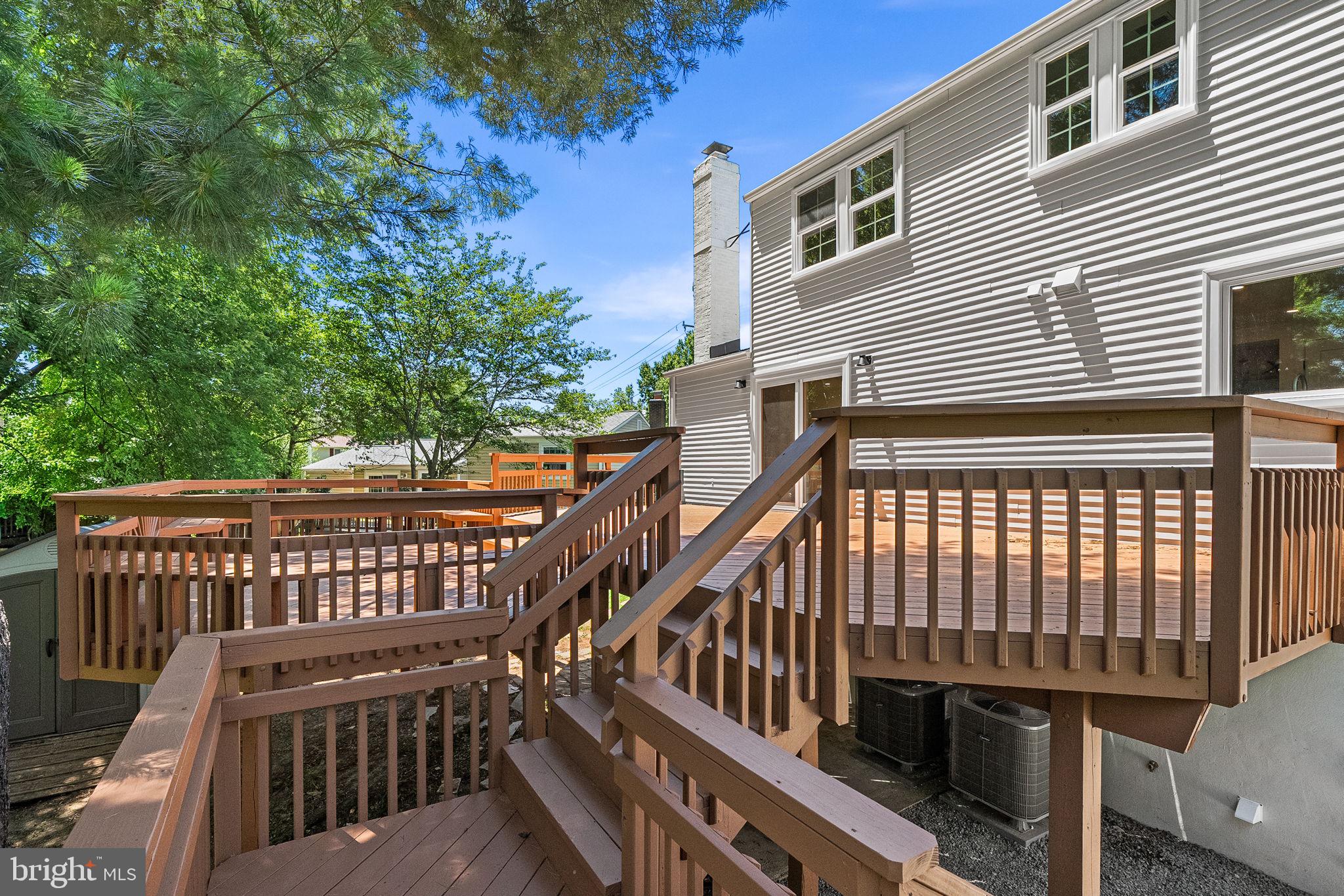 2851 Edgelea Road Vienna, VA 22181 - Photo 57 of 69