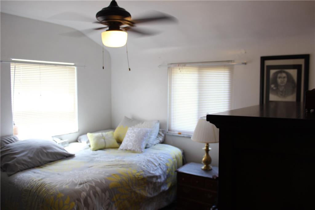 422 Dailey Road Brentwood, PA 15227 - Photo 13 of 22 2nd Bedroom