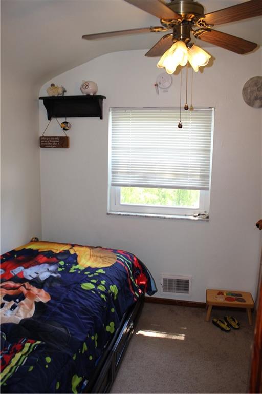 422 Dailey Road Brentwood, PA 15227 - Photo 14 of 22 3rd Bedroom