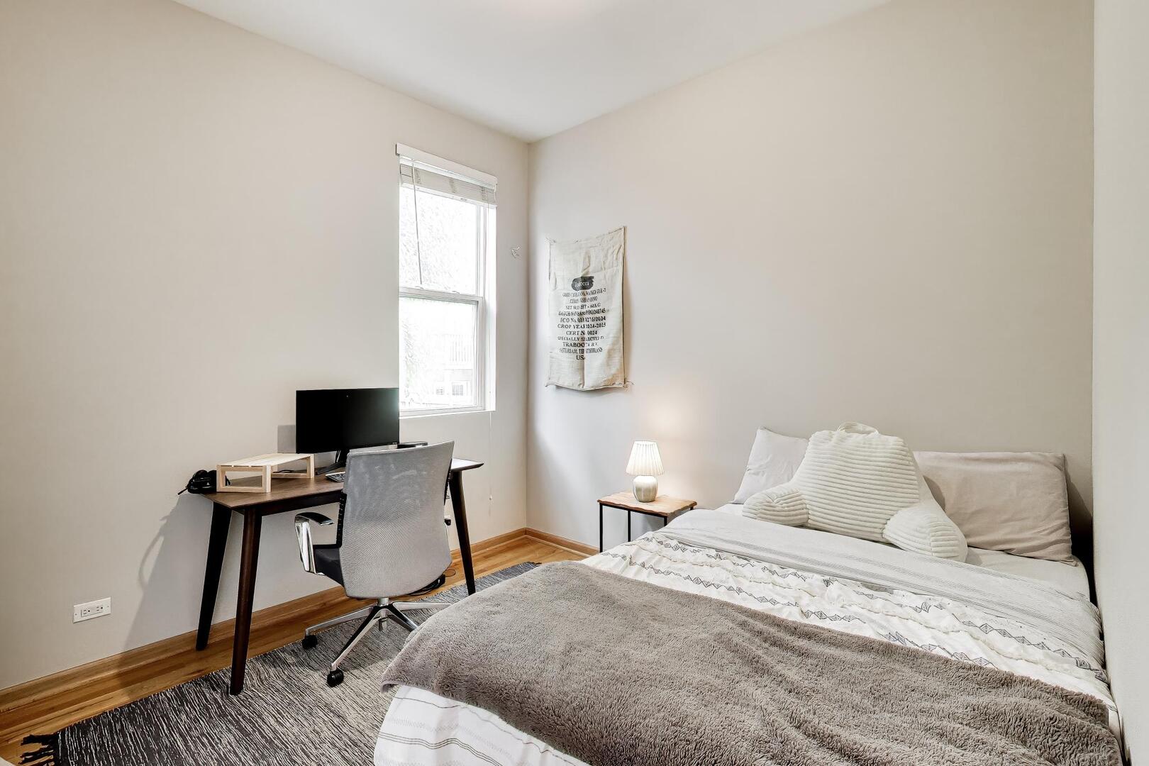 2141 North Point Street, Unit 1F Chicago, IL 60647 - Photo 13 of 30