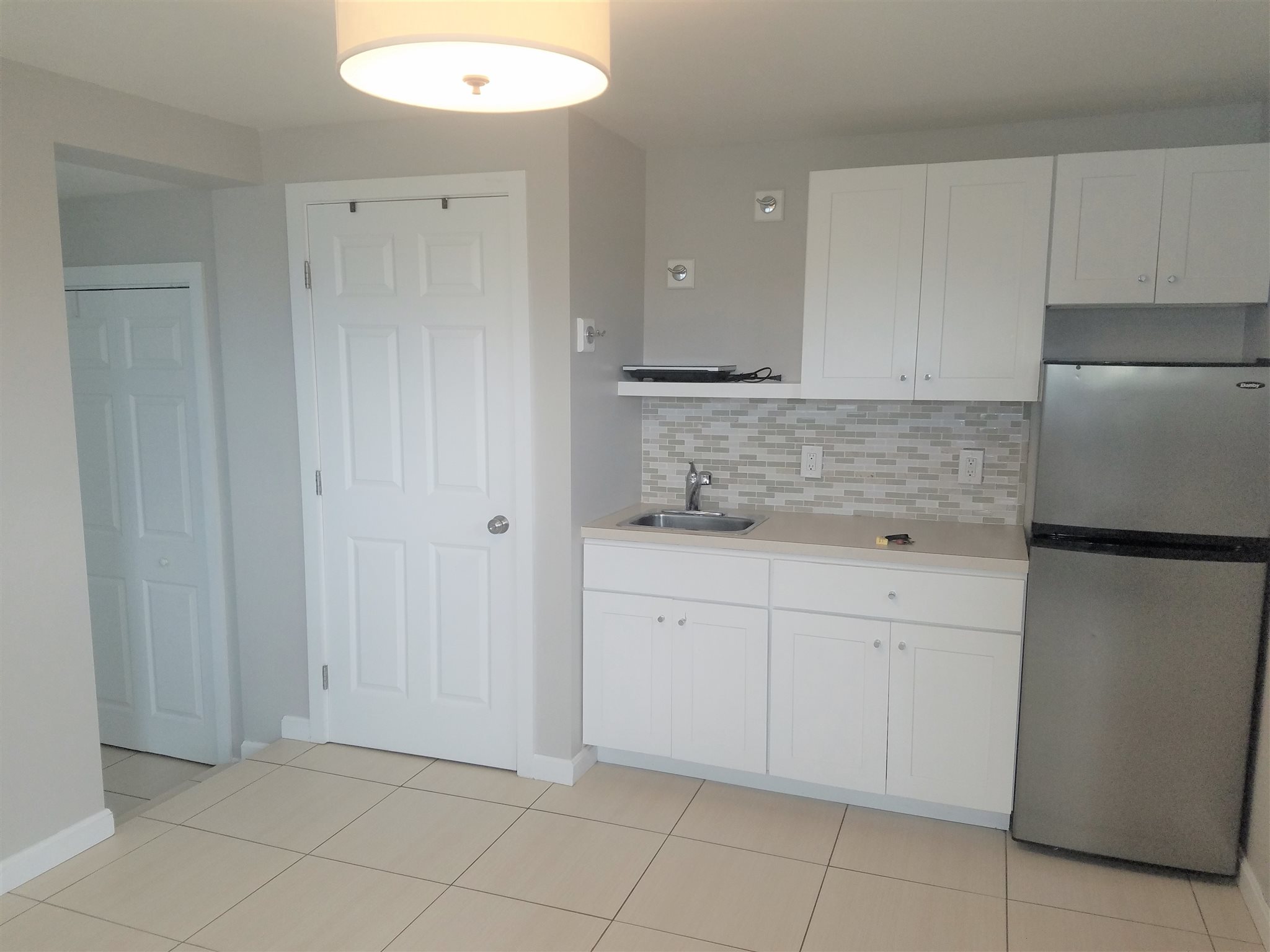 857 Ocean Boulevard, Unit 1 Hampton, NH 03842 - Photo 2 of 7