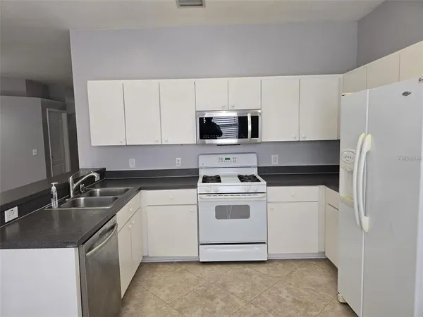$2,199 | 24612 Portofino Drive, Lutz, FL 33559